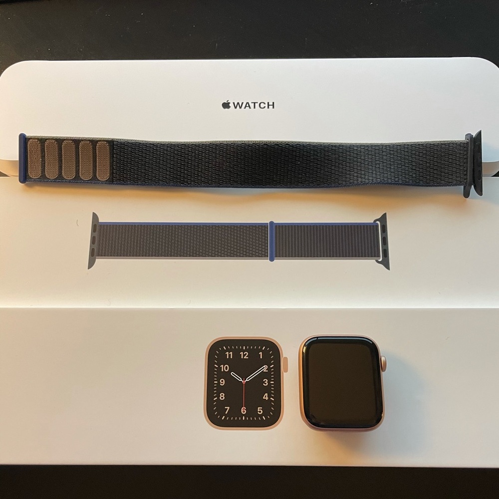Apple Watch SE 44mm ( GPS + Cellular)